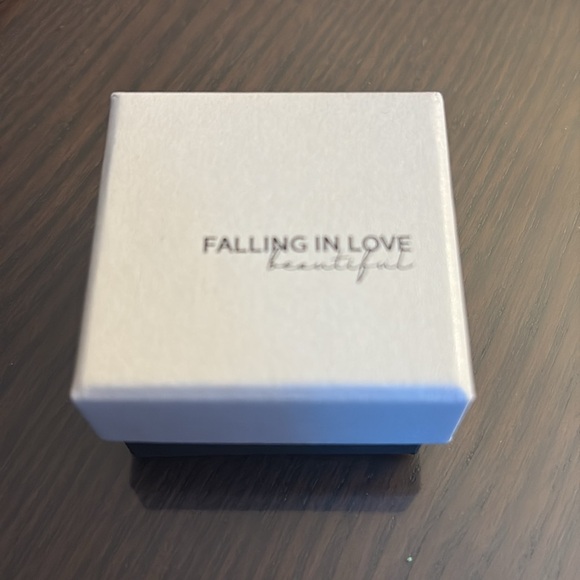 Ring - Picture 8 of 8